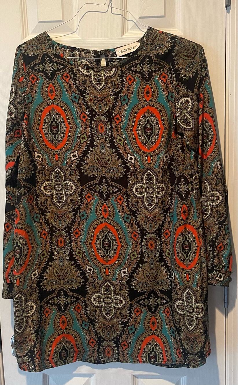Veronicam Shiftdress Mini Paisley BOHO, long sleeve, Size L, $18, B52